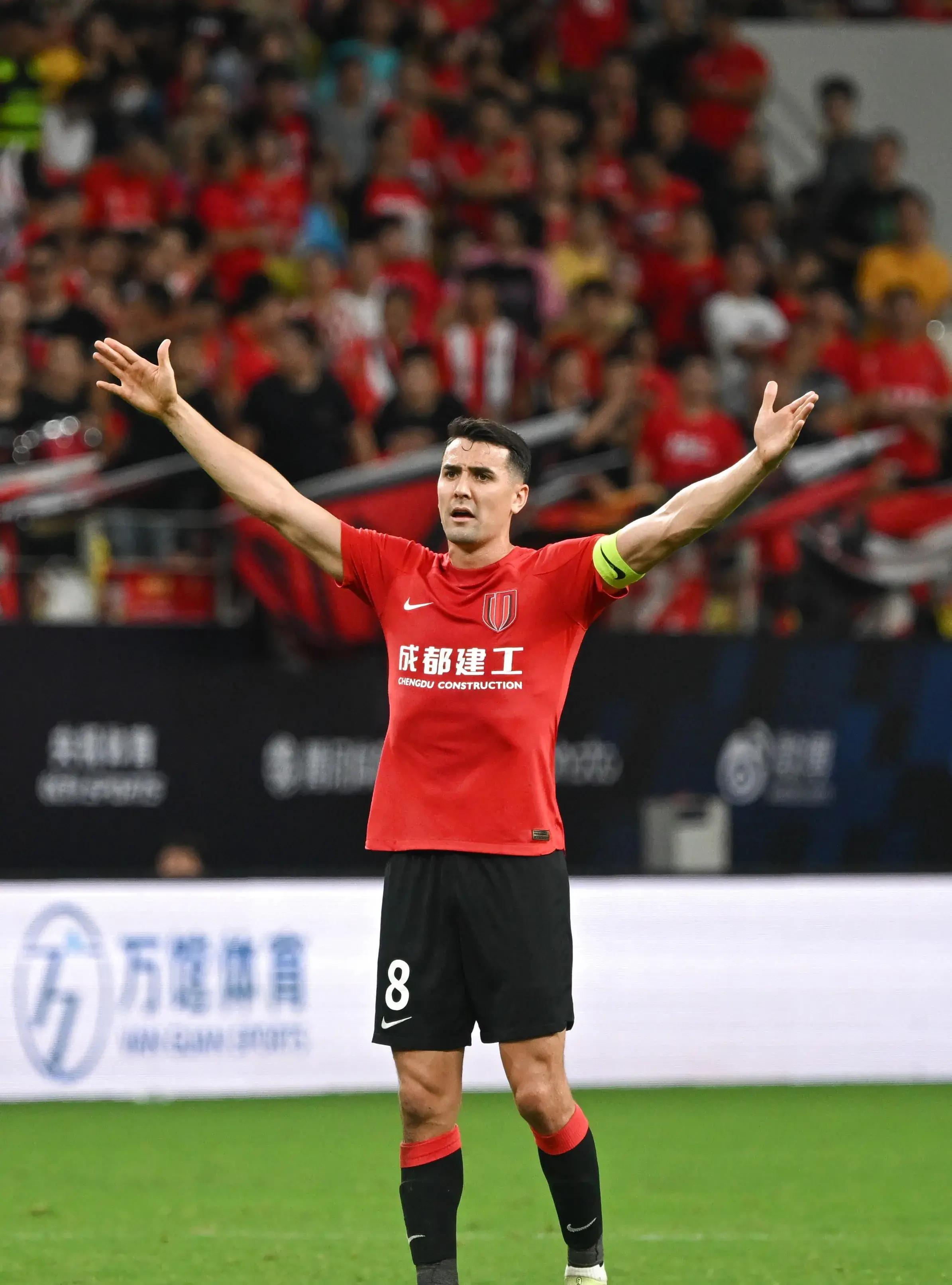 包含今晚尼斯备战法甲，门线救险细节曝光，底气十足，阵容厚度经受考验的词条